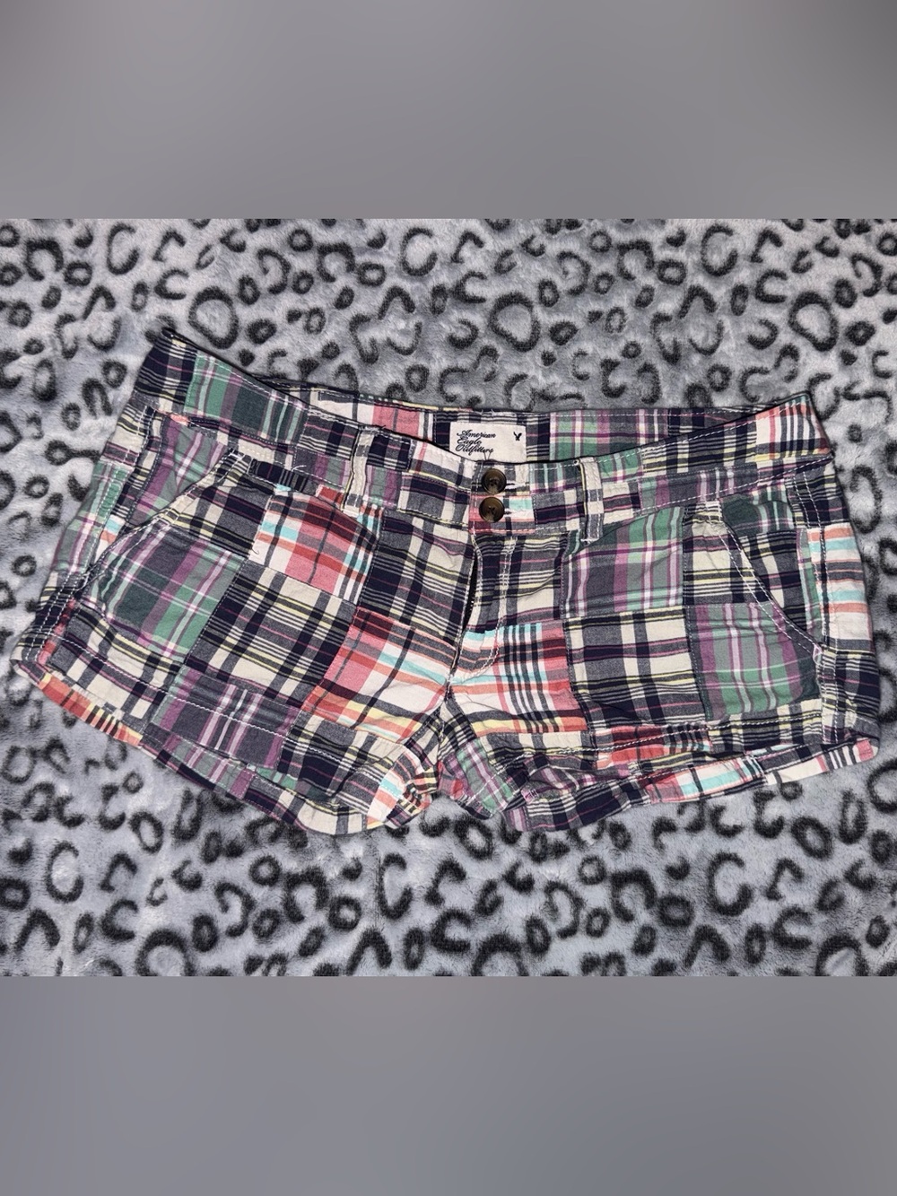 Y2K Vintage American Eagle multi-colored plaid mini shorts with button detail